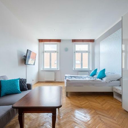 Bright Apartment Few Steps From Centre Prague Ngoại thất bức ảnh
